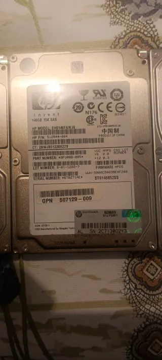 4 Discos Duros SAS HP 137GB