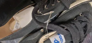 Scarpe sportive MADIGAN nere.