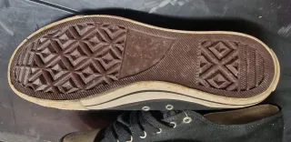 Scarpe sportive MADIGAN nere.