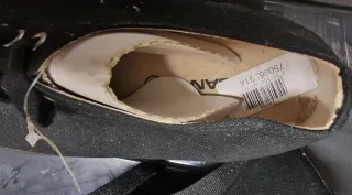 Scarpe sportive MADIGAN nere.