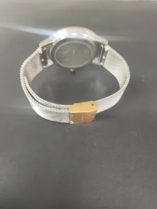 Reloj Armani Exchange Dorado y Plateado