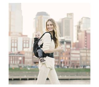 Mochila Ergobaby Adapt Portabebés Downtown