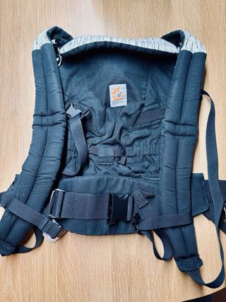 Mochila Ergobaby Adapt Portabebés Downtown