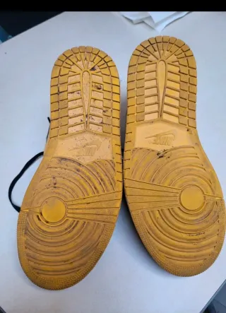 Zapatillas Air Jordan 1 Low Amarillas