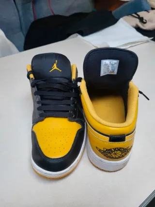 Zapatillas Air Jordan 1 Low Amarillas