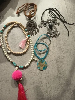 Confezione di collane boho