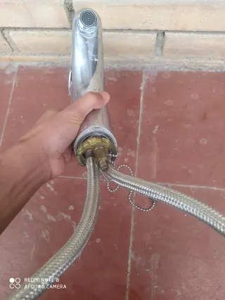 Grifo Ducha y Manguera Metal