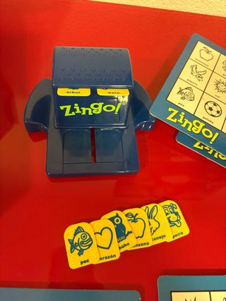 ThinkFun Bilingual Zingo! Juego de Mesa