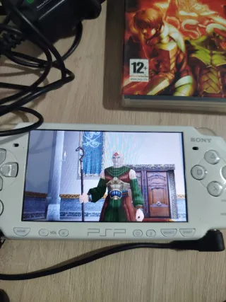 PSP Blanco + Juego Dungeon Explorer