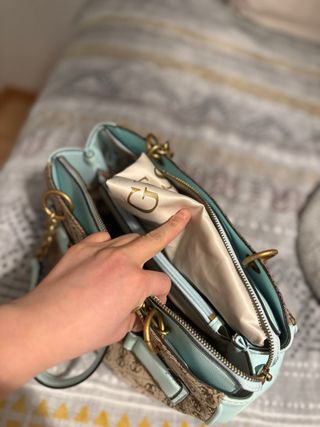 Bolso Guess Beige y Azul