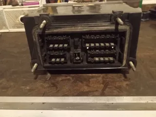 Caja fusibles Seat 131