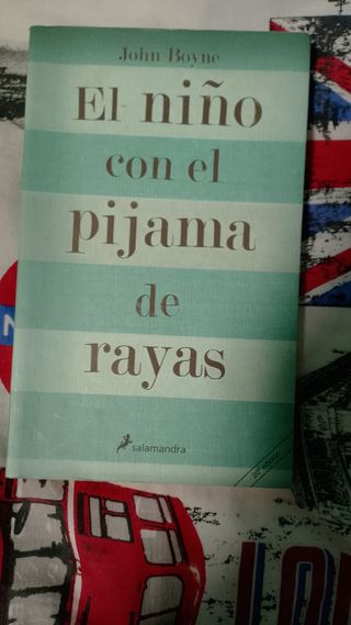 El niño con el pijama de rayas/ The Boy in the ...