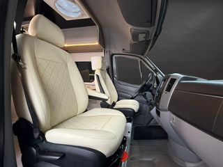 Mercedes-Benz Sprinter 906 Camper 4X4