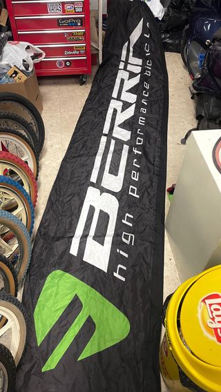 Bandera Berria High Performance Bicycle