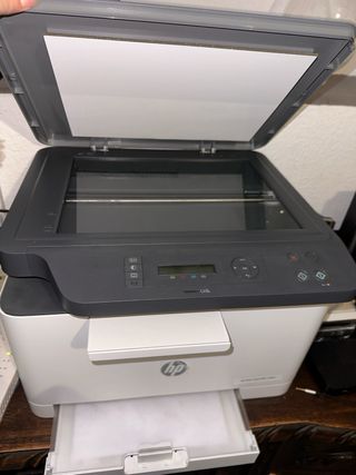 Stampante multifunzione HP Color Laser MFP 178nw