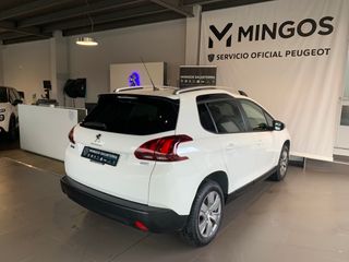 Peugeot 2008 1.2 110CV Style