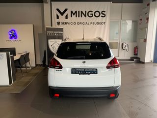 Peugeot 2008 1.2 110CV Style