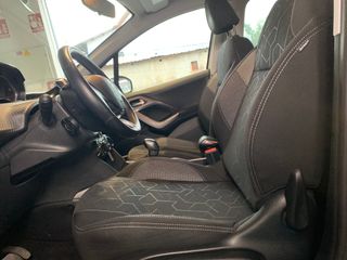 Peugeot 2008 1.2 110CV Style