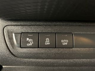 Peugeot 2008 1.2 110CV Style