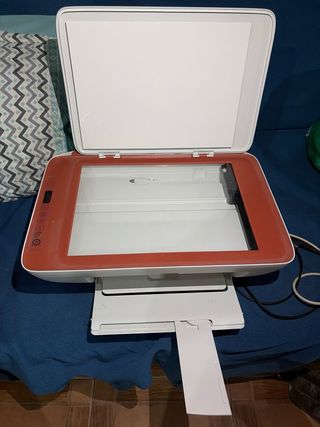 Impresora HP Deskjet 2700e con poco uso