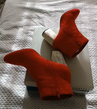 Botines rojos símil ante Marypaz talla 38