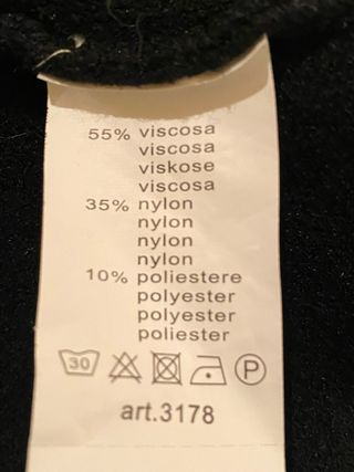 Jersey largo negro cuello alto talla única