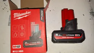 2 Baterías Milwaukee M12 HB5 5Ah Nuevas
