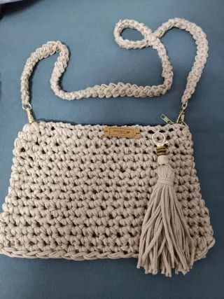 Borse all'uncinetto fatte a mano