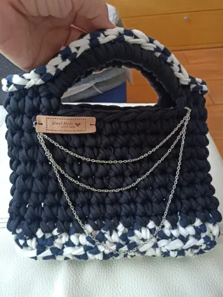 Borse all'uncinetto fatte a mano