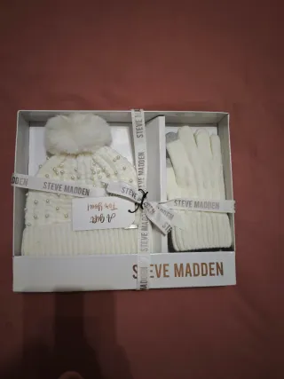 Conjunto Gorro y Guantes Steve Madden
