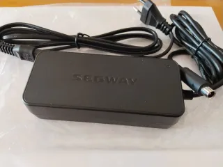Cargador Segway Ninebot 42V ES1 ES2 ES3 ES4