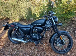 Moto Motron Revolver 125