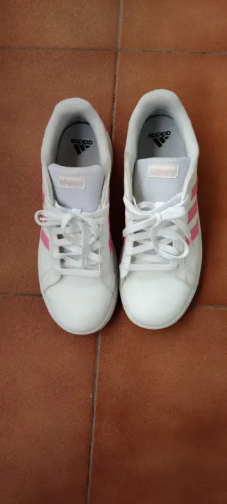 Tenis Adidas Mujer Blancos y Rosas
