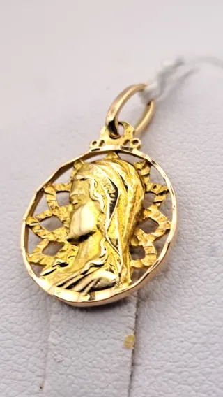 Medalla Virgen Niña Oro 18k