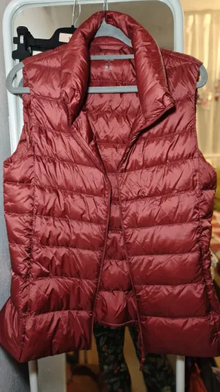 Chaleco Uniqlo plumífero talla M