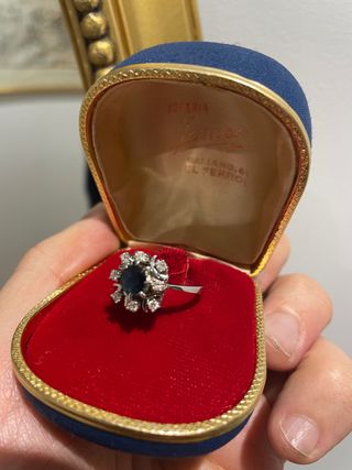 Anillo Oro Blanco 18k Zafiro y Diamantes