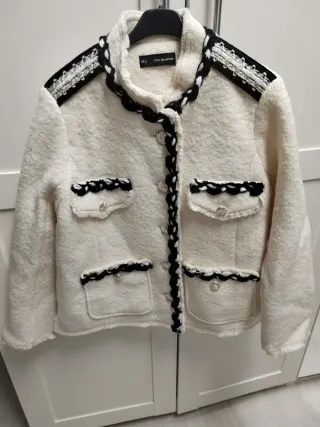 Chaqueta blanco y negro