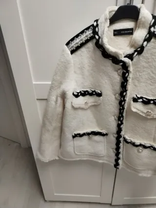 Chaqueta blanco y negro