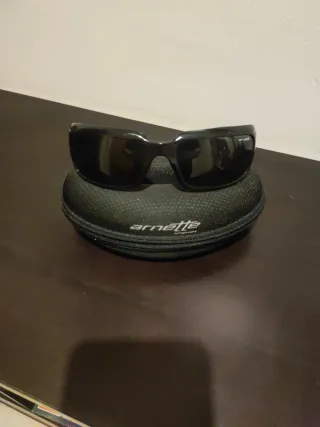 Gafas de sol Arnette Negras