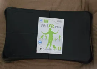 Wii Fit Plus + Wii Balance Board