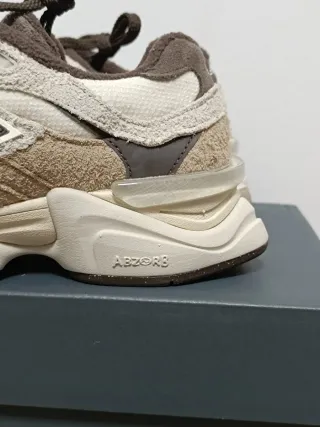 New Balance 9060 Earth Shadow Talla 39.5