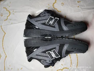 New Balance 1906R Zapatillas Negras/Grises