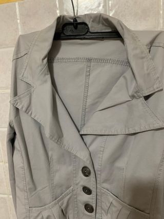 Giacca balzata grigia elegante per donna Coconuda