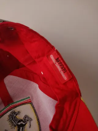 Gorra Ferrari Roja