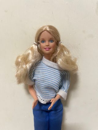 Barbie vintage con capelli biondi
