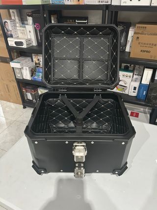 Baúl Top Case Moto Negro Aluminio (46L.)