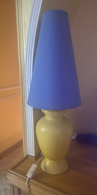 Lámpara de mesa cerámica y tela