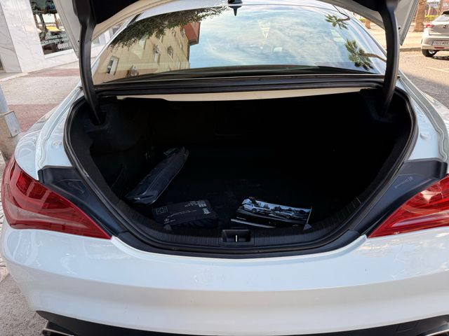 Mercedes-Benz Clase CLA CLA 220 Aut. CDI Urban
