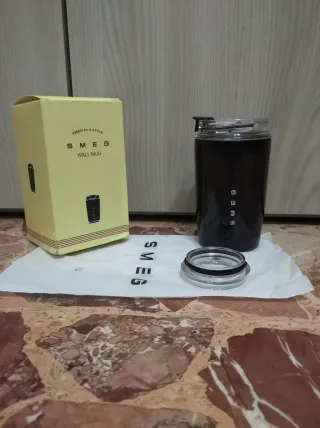 Tazza Termica Smeg Stile Anni '50 Nera