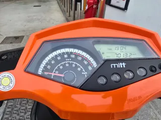 Moto 125cc MITT XRS Negra y Naranja